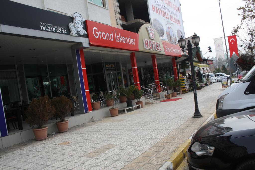 Hotel Grand Iskender Adıyaman Buitenkant foto